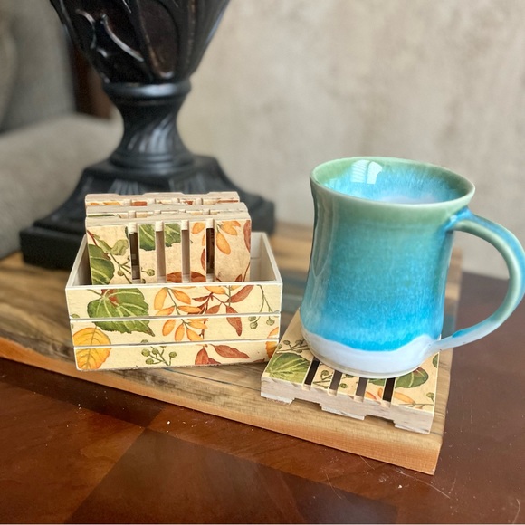 Mini Pallet & Crate Coaster Set leaves. 4 Coasters w/ crate - Picture 2 of 6
